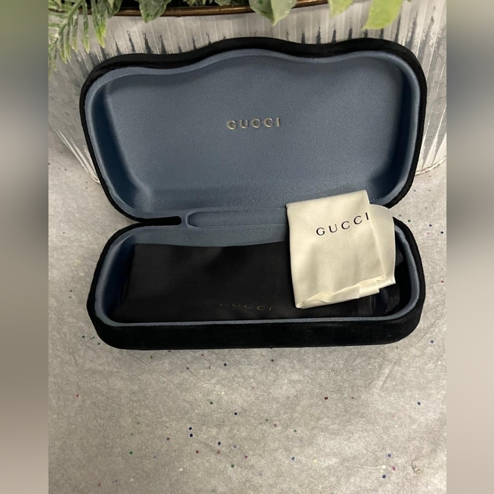 GUCCI Black SUNGLASS CASE